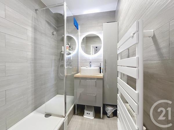 Appartement F3 à vendre  3 pièces - 64,96 m2 MOISSY CRAMAYEL - 77