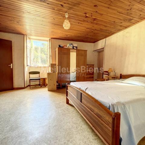 Mas avec dépendances, terrain 5 ha