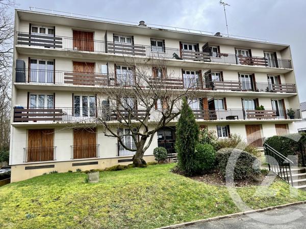 Appartement F5 à vendre  5 pièces - 94,81 m2 BEAUCHAMP - 95