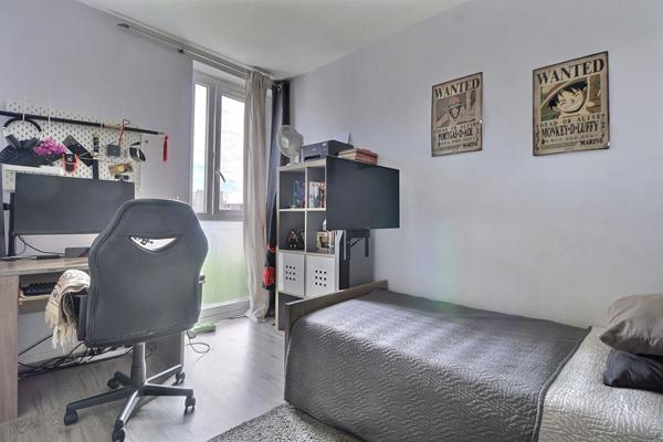 Appartement  vue basilique 4 pièces+ balcon + cave + gardien