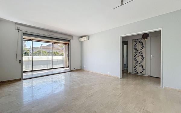 Appartement à louer    2 pièces • 50 m2 Saint-Raphaël