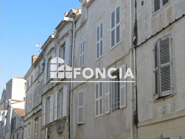 Location Studio meublé 21.31 m² - 7 RUE DE L'EVESCOT La Rochelle 17000