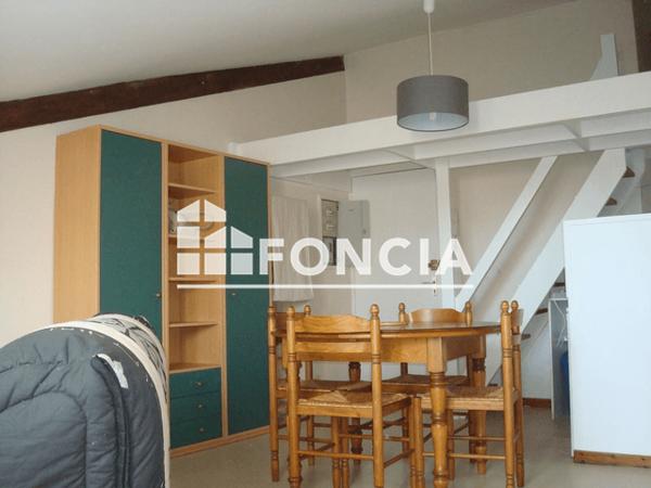 Location Studio meublé 21.31 m² - 7 RUE DE L'EVESCOT La Rochelle 17000