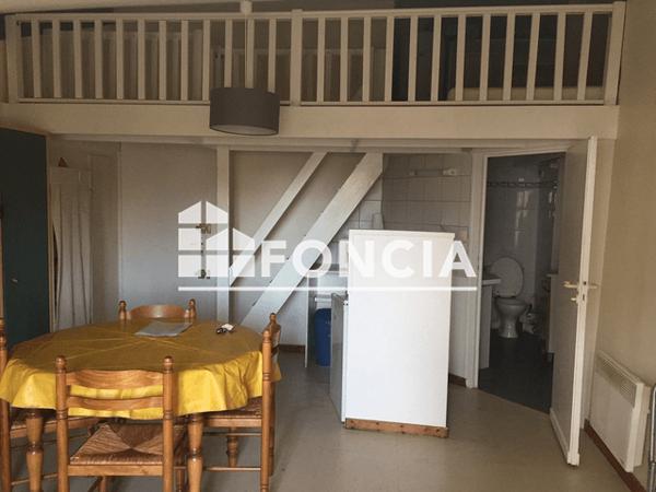 Location Studio meublé 21.31 m² - 7 RUE DE L'EVESCOT La Rochelle 17000