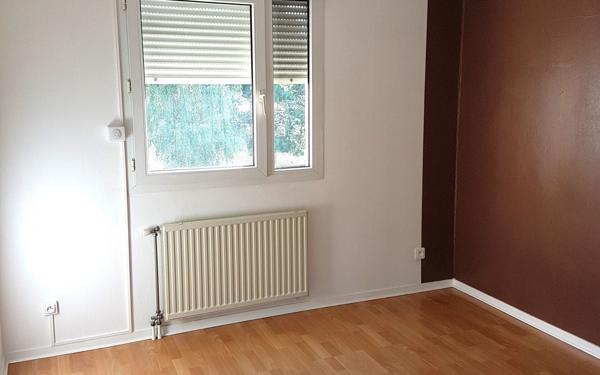 Appartement à louer    4 pièces • 93,43 m2 Sérézin-du-Rhône