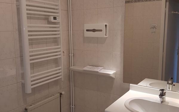 Appartement à louer    4 pièces • 93,43 m2 Sérézin-du-Rhône