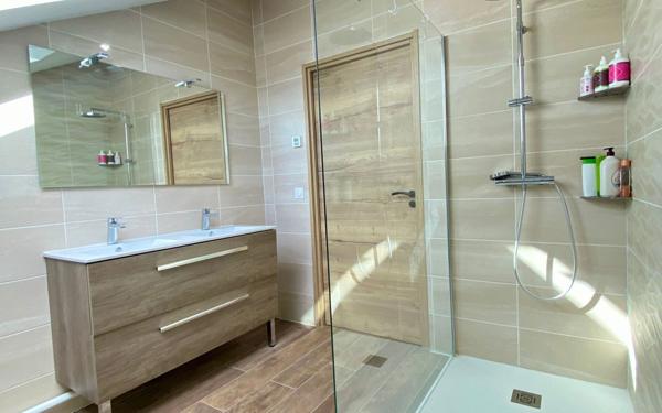 Appartement à vendre    4 pièces • 99,92 m2 Villard-de-Lans