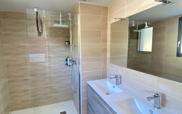 Appartement à vendre    4 pièces • 99,92 m2 Villard-de-Lans