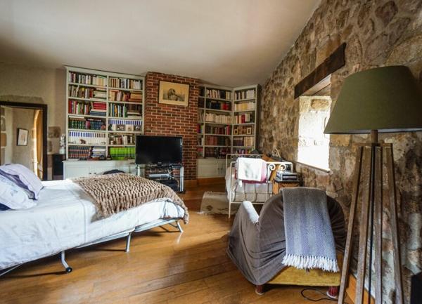 Maison à vendre    5 pièces •  Doyet