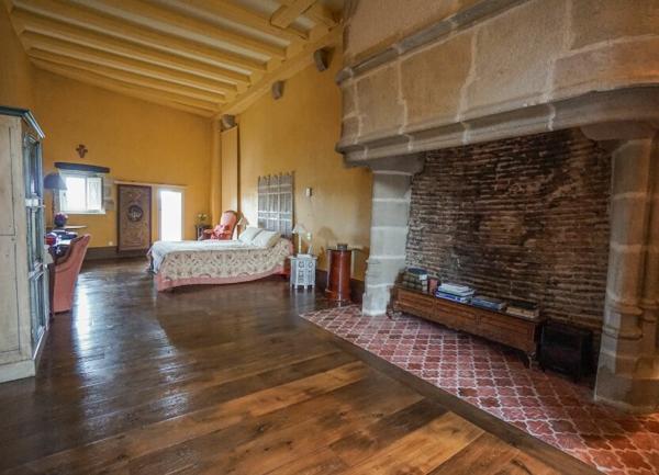 Maison à vendre    5 pièces •  Doyet