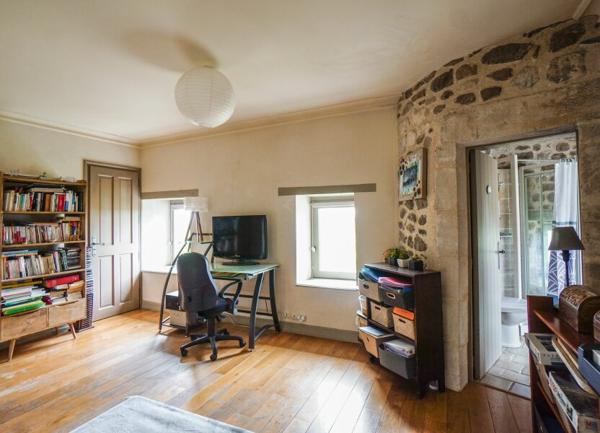 Maison à vendre    5 pièces •  Doyet