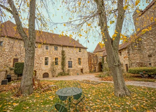 Maison à vendre    5 pièces •  Doyet