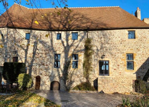 Maison à vendre    5 pièces •  Doyet