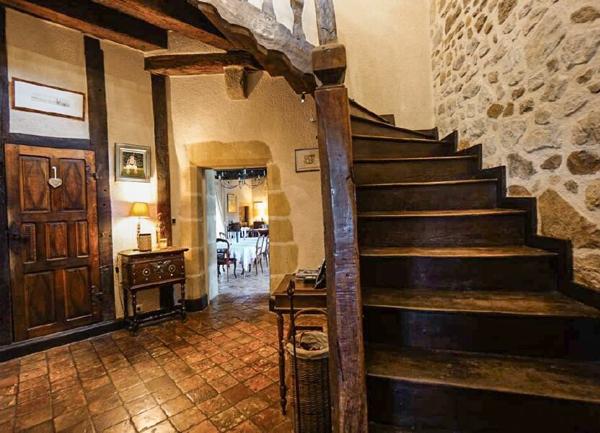 Maison à vendre    5 pièces •  Doyet