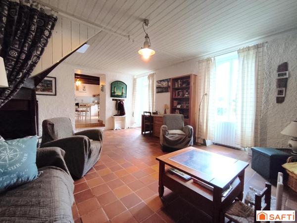 Charmante maison en pierre située au calme