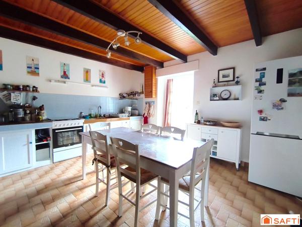 Charmante maison en pierre située au calme