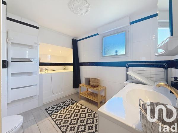 Maison à vendre 7 pièces 167 m² Balaruc-le-Vieux