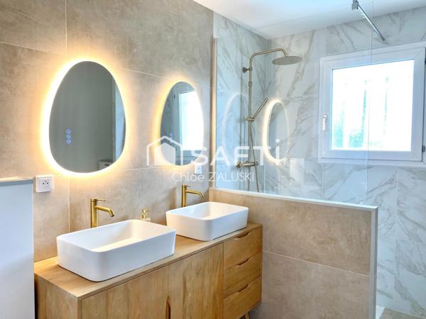 Maison avec suite de plain pied et piscine