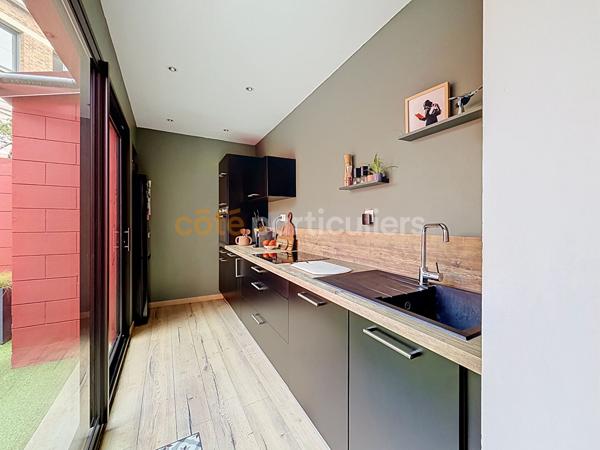 Vente
                Maison90 m² - 4 Pièces -
                    HAZEBROUCK (59190)