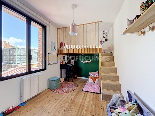 Vente
                Maison90 m² - 4 Pièces -
                    HAZEBROUCK (59190)