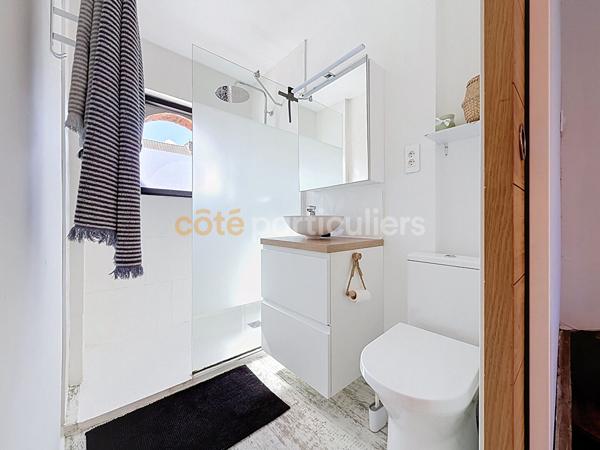 Vente
                Maison90 m² - 4 Pièces -
                    HAZEBROUCK (59190)