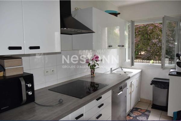 CHARRIERE BLANCHE, Appartement ECULLY 4 pièce(s) 91 m2
