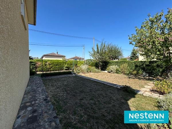 Maison de 5 pièces de 121.65 m² avec un terrain de 506m² situé à Meyzieu secteur La Jacquière.