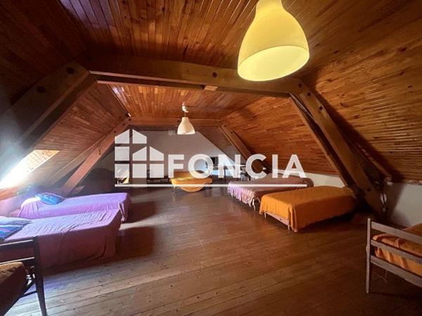 À vendre Maison 8 pièces 220 m² - La Roche-des-arnauds 05400