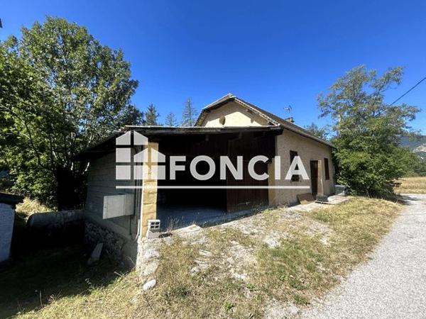 À vendre Maison 8 pièces 220 m² - La Roche-des-arnauds 05400