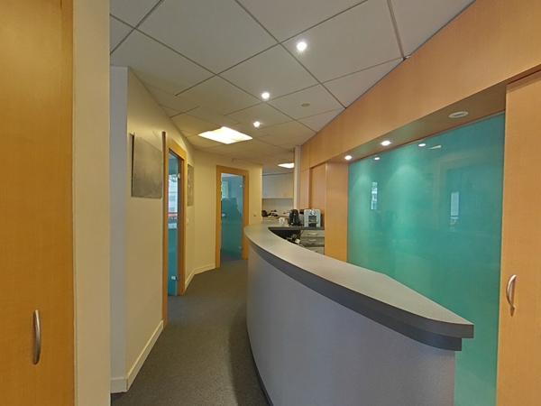 Local d'activité Saint Maurice 150 m2