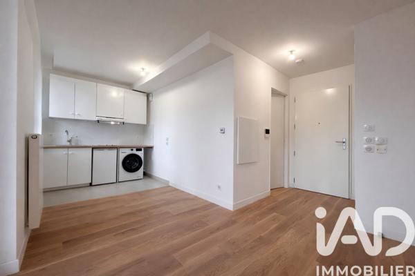 Location appartement 2 pièces 33,6 m² Paris 20