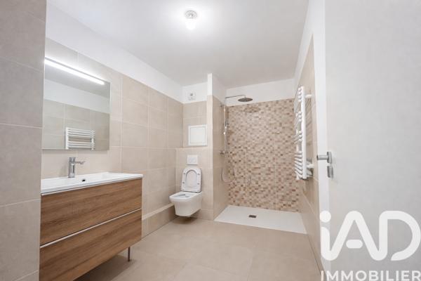 Location appartement 2 pièces 33,6 m² Paris 20