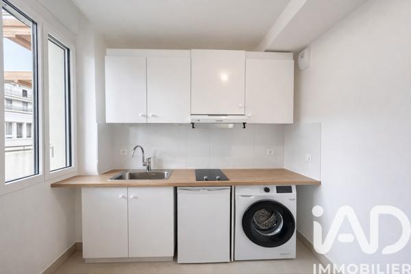 Location appartement 2 pièces 33,6 m² Paris 20