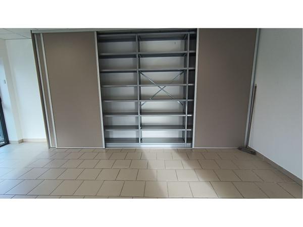 Local commercial - SAVIGNEUX