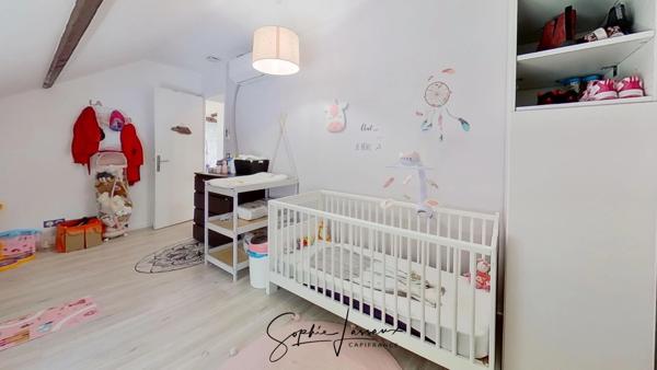 Esprit loft et volumes exceptionnels à vendre à Vauréal Village – 247 m², 9 pièces, 4 chambres