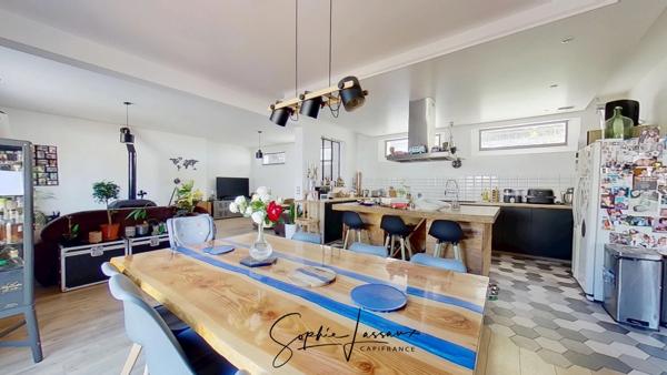 Esprit loft et volumes exceptionnels à vendre à Vauréal Village – 247 m², 9 pièces, 4 chambres