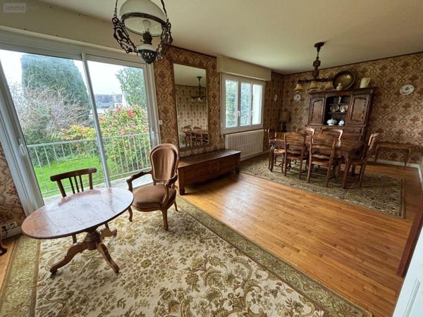 Maison individuelle à vendre à Loudéac dans les Côtes-d'Armor (22600), ref : 35129-5422