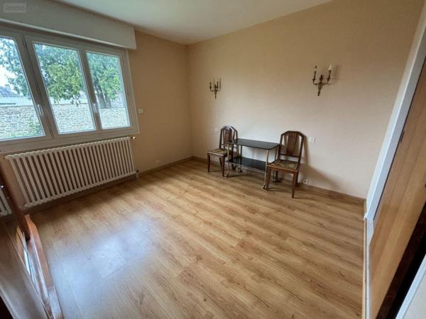 Maison individuelle à vendre à Loudéac dans les Côtes-d'Armor (22600), ref : 35129-5422