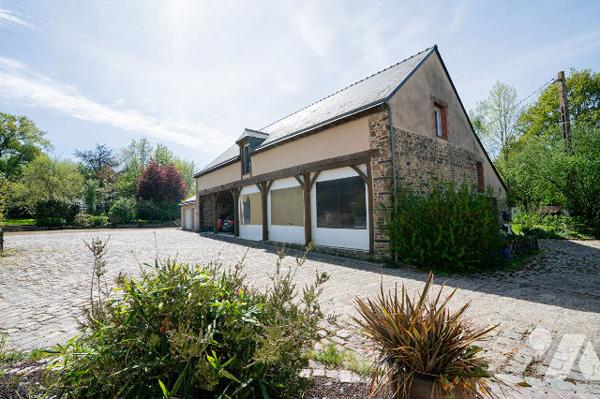 NOUVEAUTE - PIRÉ-CHANCÉ - PROPRIETE DE CARACTERE - LONGERE 250M²