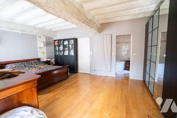 NOUVEAUTE - PIRÉ-CHANCÉ - PROPRIETE DE CARACTERE - LONGERE 250M²