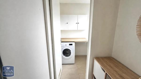 Appartement à louer 2 pièces 54.98m² Brest (29200)