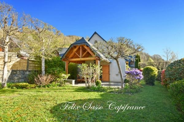 AUCUN (65), maison de charme cosy T5 avec vue panoramique exceptionnelle !