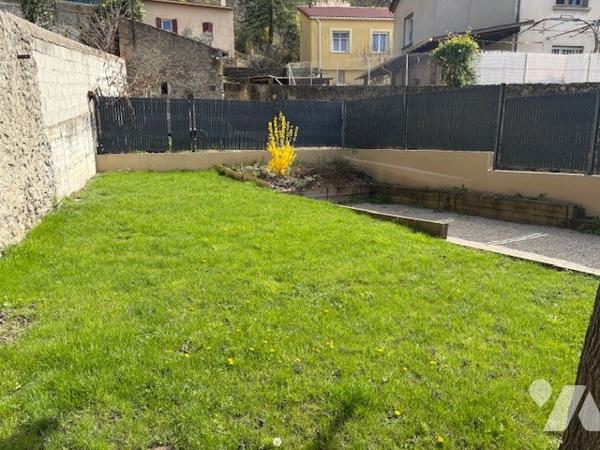 A VOIR TOURNON Nord - Charmante petite maison avec terrasse et jardin