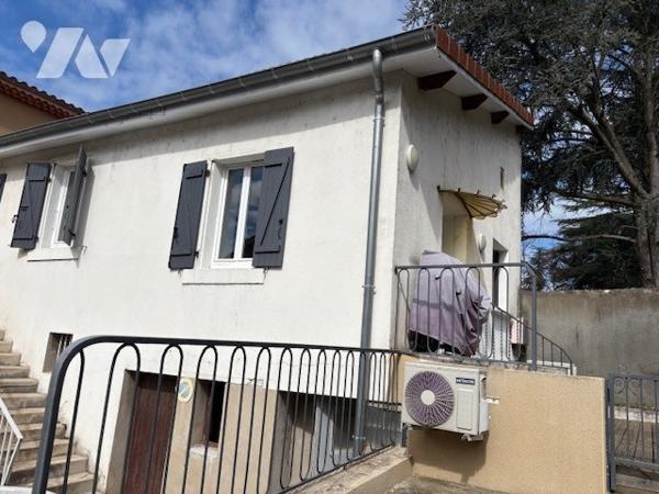 A VOIR TOURNON Nord - Charmante petite maison avec terrasse et jardin