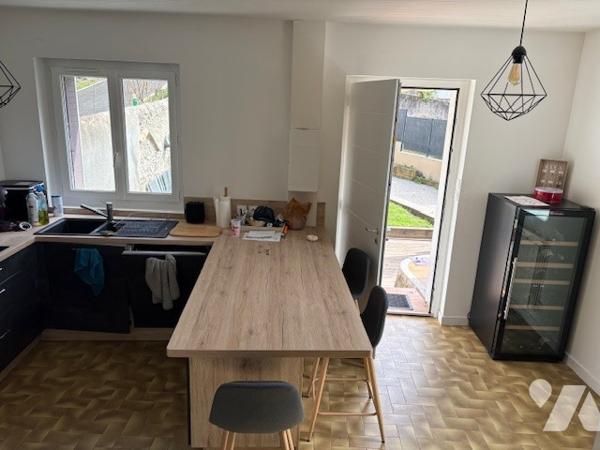 A VOIR TOURNON Nord - Charmante petite maison avec terrasse et jardin