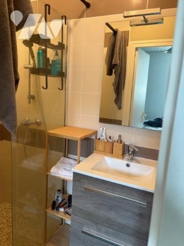 A VOIR TOURNON Nord - Charmante petite maison avec terrasse et jardin