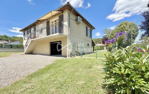 Villa de type 5 sur sous-sol complet avec piscine et jardin.