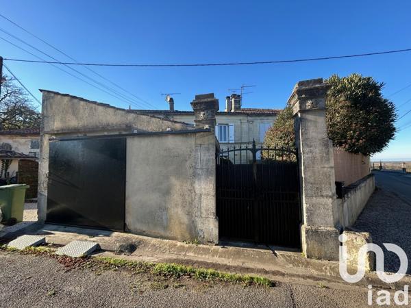 Maison de village 4 pièces de 146 m² à Cherves-Richemont (16370)