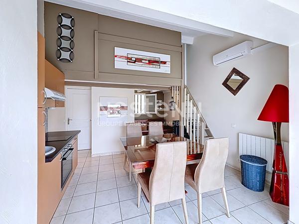 Charmante villa 2 pièces de 34.55 m² (30.55 m² loi carrez) + mezzanine, terrasse de 23 m² et place de parking privative dans résidence avec piscine Fleury Saint-Pierre-la-Mer