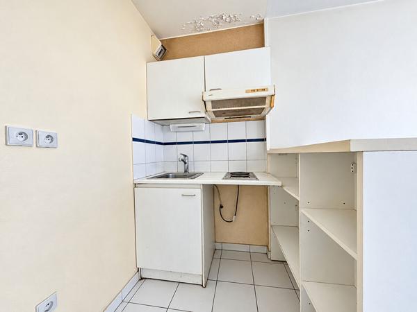 Appartement T1 à vendre à Bordeaux - Croix de Seguey, calme et lumineux